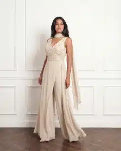abito cerimonia donna elegante chiaro
